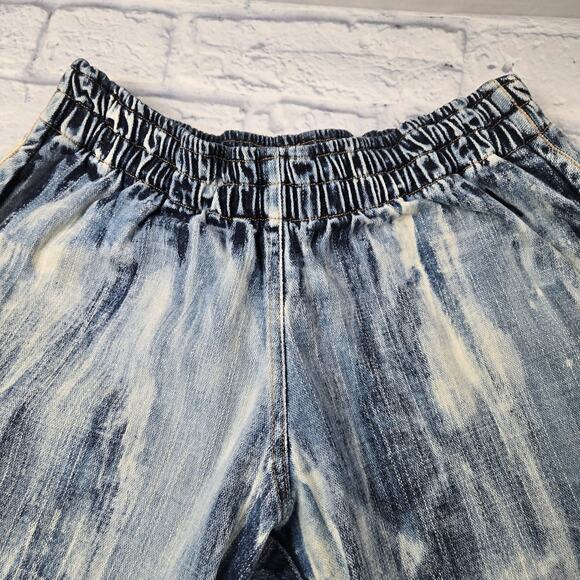 Women's Denim Shorts Acid Wash Retro Running size Medium Repurposed - Picture 5 of 6